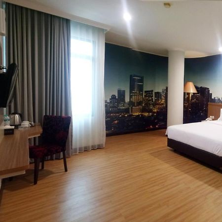 Giia Sanno Hotel Pluit Джакарта Екстериор снимка