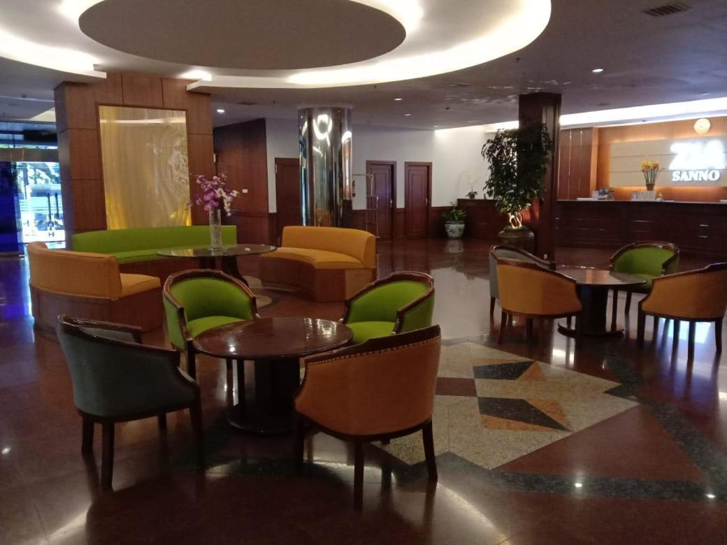 Giia Sanno Hotel Pluit Джакарта Екстериор снимка