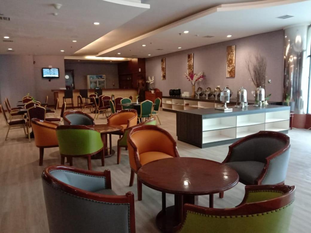 Giia Sanno Hotel Pluit Джакарта Екстериор снимка