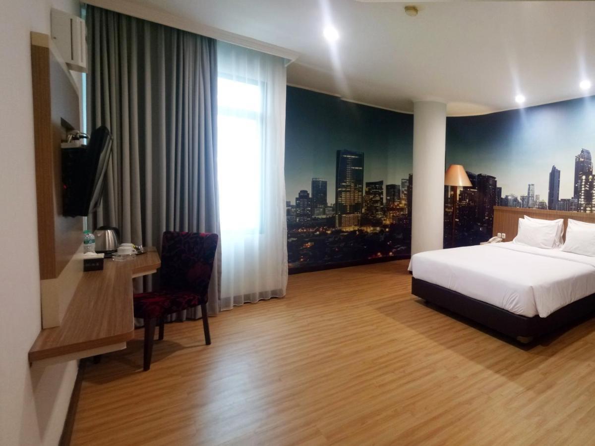 Giia Sanno Hotel Pluit Джакарта Екстериор снимка