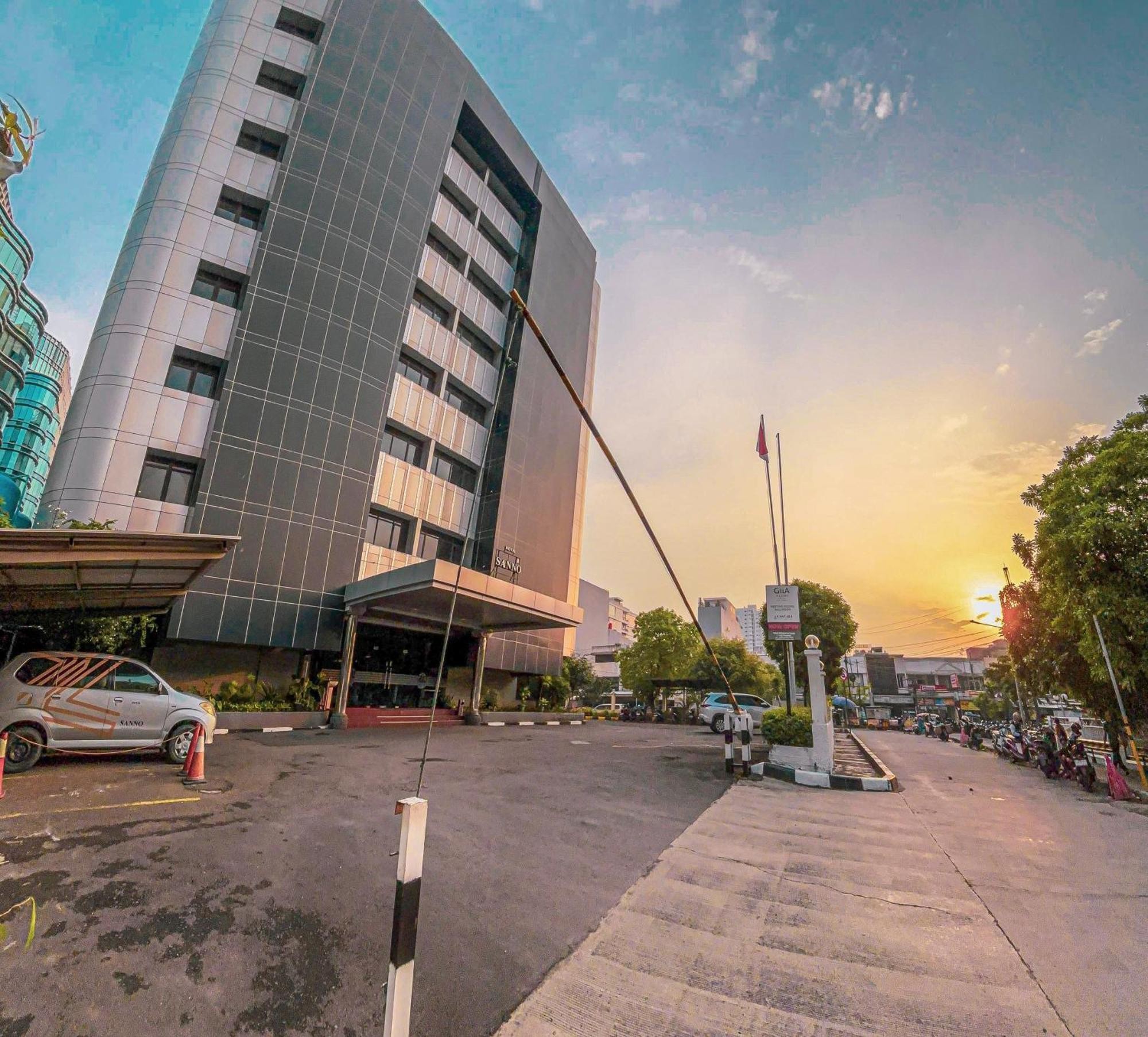 Giia Sanno Hotel Pluit Джакарта Екстериор снимка